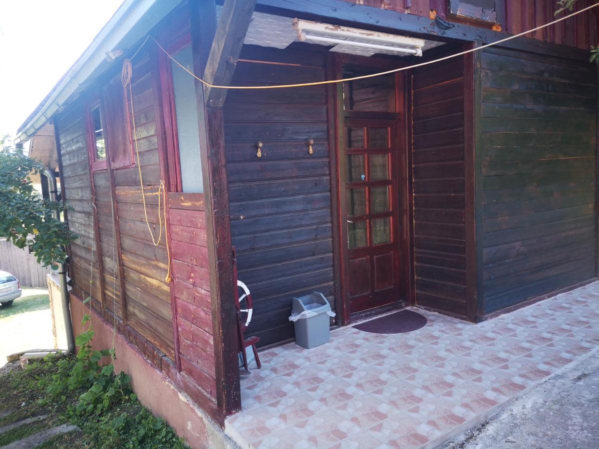 Apartament Vikendica Kod Brice Jevtici Zewnętrze zdjęcie